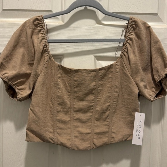 Kirious Los Angeles Tan Smocked Puff Sleeve Crop Top - Picture 1 of 9